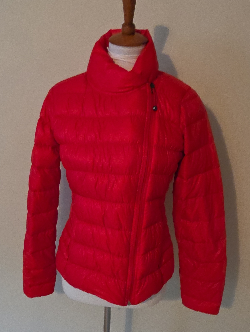 Athleta Women's Red Puffer Jacket